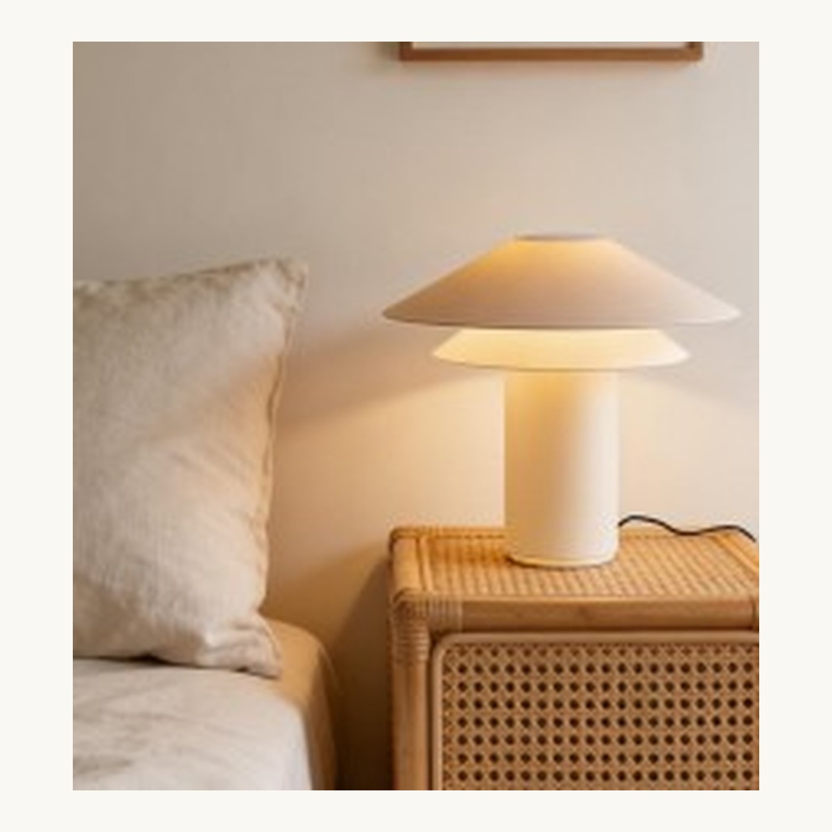 SinWay Table-010 &middot; Natural marble and Spanish alabaster table lamp