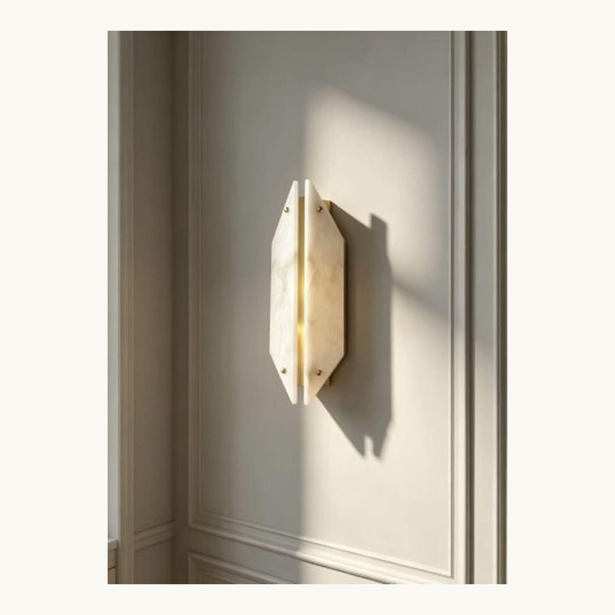 SinWay Wall-027 &middot; Natural marble and Spanish alabaster wall light